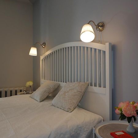 Dream Apartment Near The Old Tower Riga Esterno foto