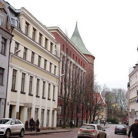 Dream Apartment Near The Old Tower Riga Esterno foto