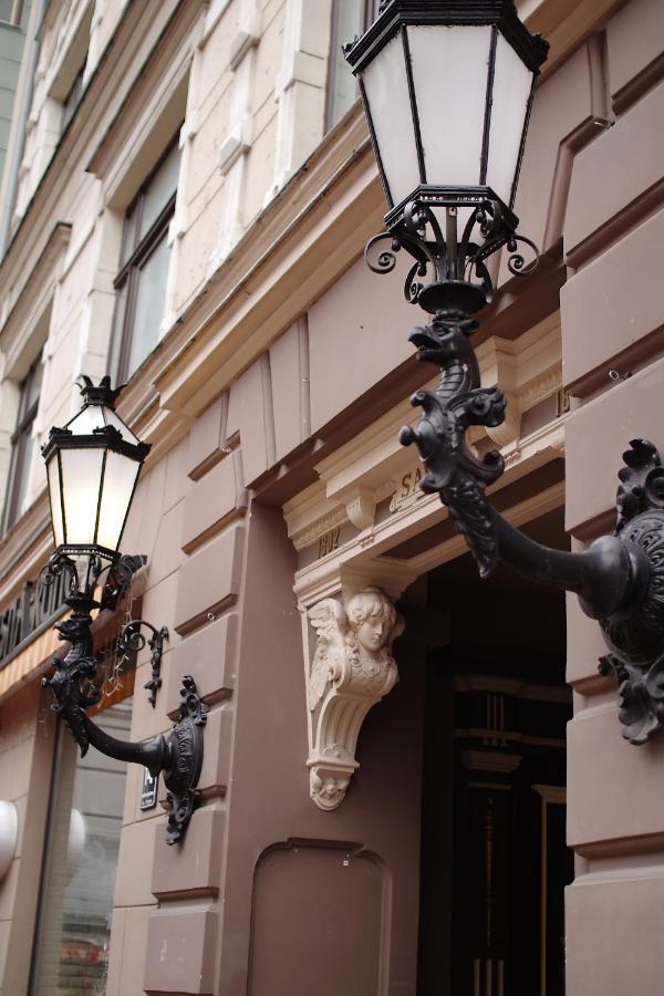 Dream Apartment Near The Old Tower Riga Esterno foto