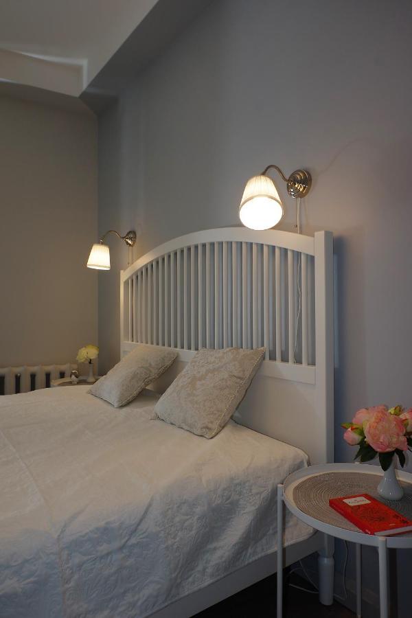 Dream Apartment Near The Old Tower Riga Esterno foto
